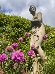 Make your garden stand out with statues, sundials and large ornaments with EvergreenWales. Landscapers in Cardiff, Newport and the South Wales area.